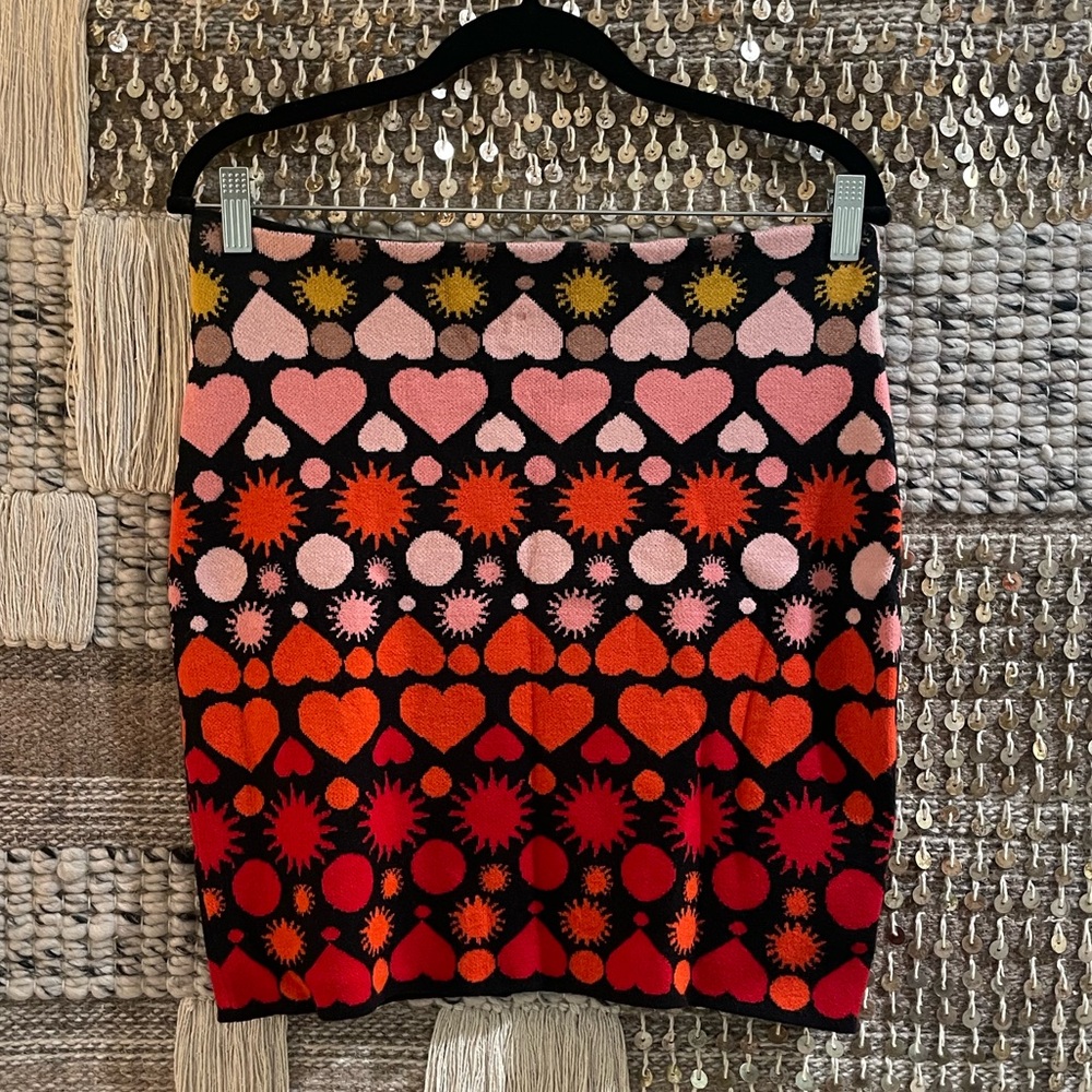EUC Maeve hearts knit mini skirt sz M